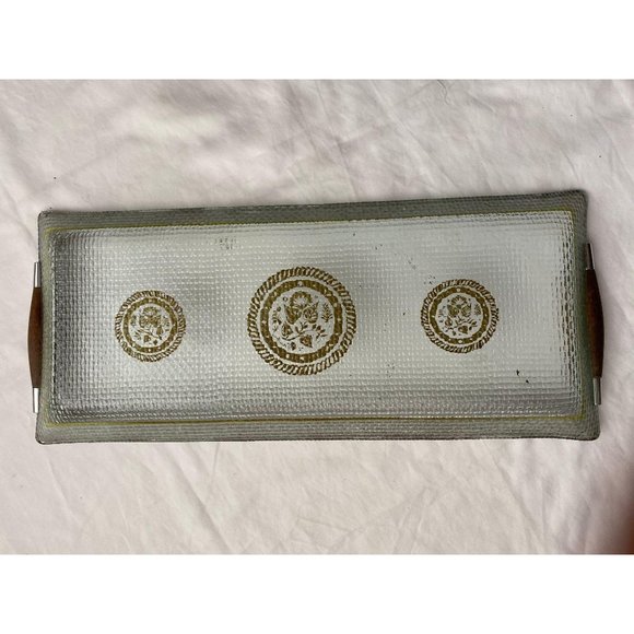 Mid century Georges Briard silver embossed tray w/teak handles - Picture 4 of 5